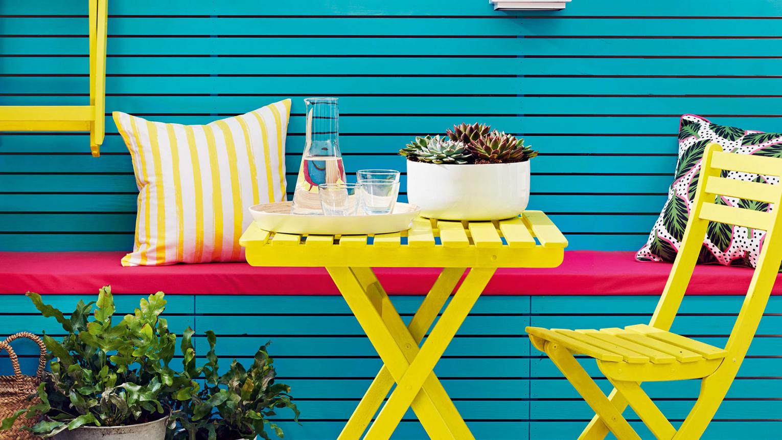 how-to-paint-outdoor-furniture-hero